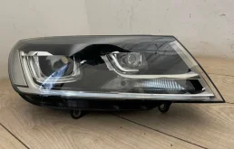 Фары для Volkswagen Touareg 2015 года на фотографиях