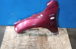 Крыло левое для Suzuki Grand Vitara 2016 года на фотографиях