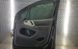 Дверь передняя правая для Citroen Berlingo на фотографиях