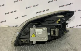 Фара правая для Volvo C30 2007 года на фотографиях