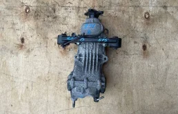 Редуктор заднего моста для Nissan X-Trail 2000 года на фотографиях