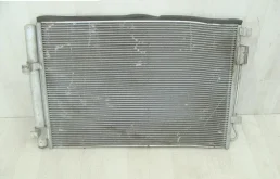 Радиатор кондиционера для Hyundai Solaris 2015 года на фотографиях