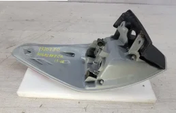 Фонарь внутренний правый для Toyota Highlander на фотографиях