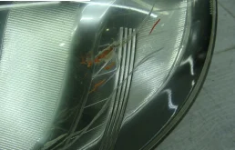 Фара ксенон левая для Hyundai Solaris 2011 года на фотографиях