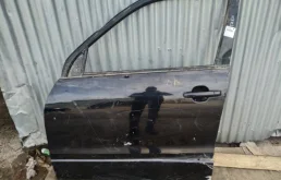 Дверь передняя левая для Suzuki Grand Vitara 2015 года на фотографиях