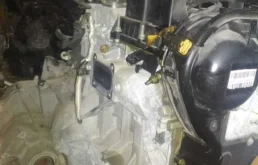 Двигатель без навесного для Ford Kuga 2019 года на фотографиях