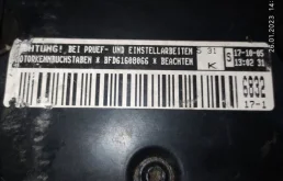 Двигатель без навесного для Porsche Cayenne 2003 года на фотографиях