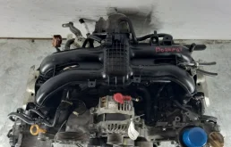 Двигатель без навесного для Subaru Legacy 2018 года на фотографиях