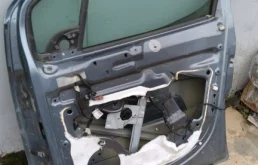 Двери для Citroen Berlingo 2021 года на фотографиях