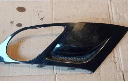 Усилитель переднего бампера для Opel Zafira 2007 года на фотографиях