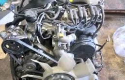 Двигатель без навесного для Mitsubishi Pajero 2017 года на фотографиях