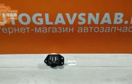 90502-EN00A Замок для Nissan Note E11 2005-2012