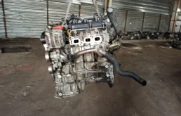 Двигатель для Nissan X-Trail 2010 года на фотографиях