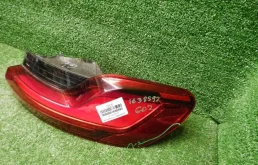 Фонарь правый для BMW X4 на фотографиях