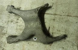 Качающийся рычаг левый для BMW X6 на фотографиях