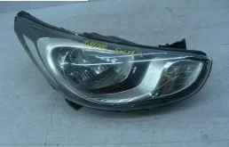 Фара ксенон левая для Hyundai Solaris 2011 года на фотографиях