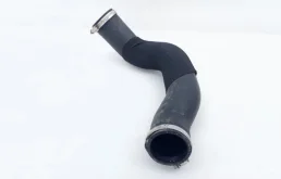 Патрубок интеркулера для Audi Q7 на фотографиях