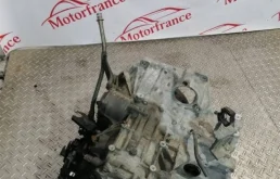 АКПП для Nissan X-Trail 2000 года на фотографиях