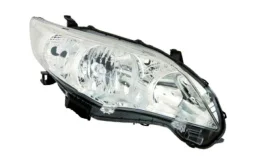 Фары для Toyota Corolla 2006 года на фотографиях