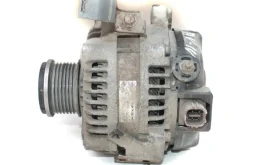 Генератор для Toyota RAV4 на фотографиях