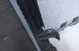 Радиатор охлаждения ДВС для Renault Sandero 2008 года на фотографиях