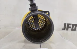 Датчик массового расхода воздуха для Volvo XC90 2012 года на фотографиях