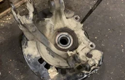 Кулак задний правый для Audi Q7 4L 2005-2015