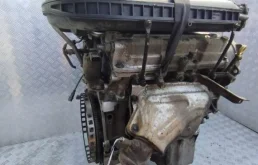 Двигатель без навесного для Chrysler 300C 2011 года на фотографиях