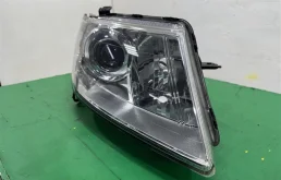 Фара правая для Subaru Tribeca WX/W10 2007-2014