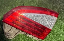 Фонарь внутренний правый для Ford Mondeo 4