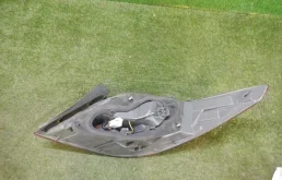 Фонарь левый для Hyundai Solaris 2015 года на фотографиях