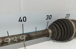 Привод передний левый для Hyundai Solaris 2016 года на фотографиях