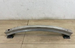 Усилитель заднего бампера для Audi Q7 2015 года на фотографиях