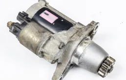 Стартер для Toyota RAV4 на фотографиях