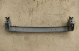 Бампер для Honda CR-V 2003 года на фотографиях