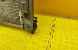 Радиатор охлаждения ДВС для Mercedes-Benz M class на фотографиях