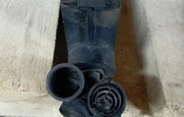 Форсунка фароомывателя левая для Volvo C30 на фотографиях