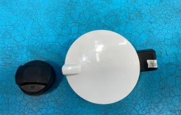 Лючок топливного бака для Opel Astra на фотографиях