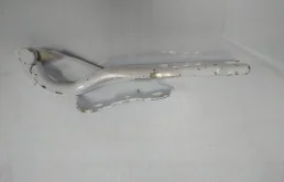 Крепление петли капота для Skoda Rapid на фотографиях