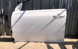 Дверь передняя левая для Toyota Corolla 2006 года на фотографиях