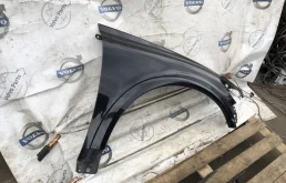 Крыло правое для Volvo C30 на фотографиях