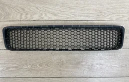 Решетка радиатора VW Touareg GP 2007-2010 7L