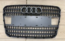Решетка радиатора со значком Audi Q7 2007-2009 4L