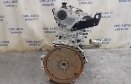 Двигатель без навесного для Volvo C30 2006 года на фотографиях