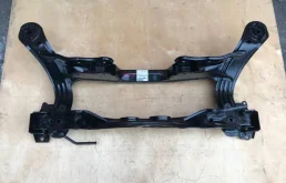 Задний подрамник для Toyota Highlander на фотографиях