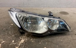 Фара правая для Honda Civic на фотографиях