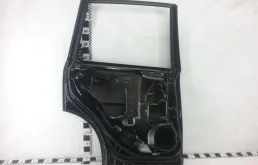 Дверь задняя левая для Subaru Forester на фотографиях