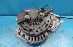 Генератор для Opel Zafira 2007 года на фотографиях