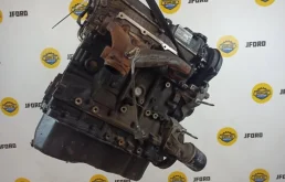 Двигатель для Jeep Liberty 2005 года на фотографиях