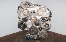 Двигатель без навесного для Nissan Pathfinder 2003 года на фотографиях